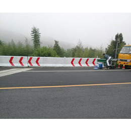 安徽波形護(hù)欄|合肥昌順護(hù)欄|波形護(hù)欄一米多少錢_道路減速設(shè)備_第一槍